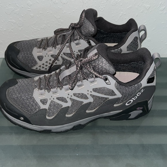 Oboz Women’s Cirque Low Waterproof Hiking Shoes - Picture 12 of 13